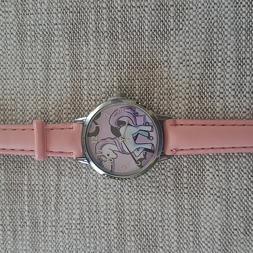 Girl's Pony Watch and necklace